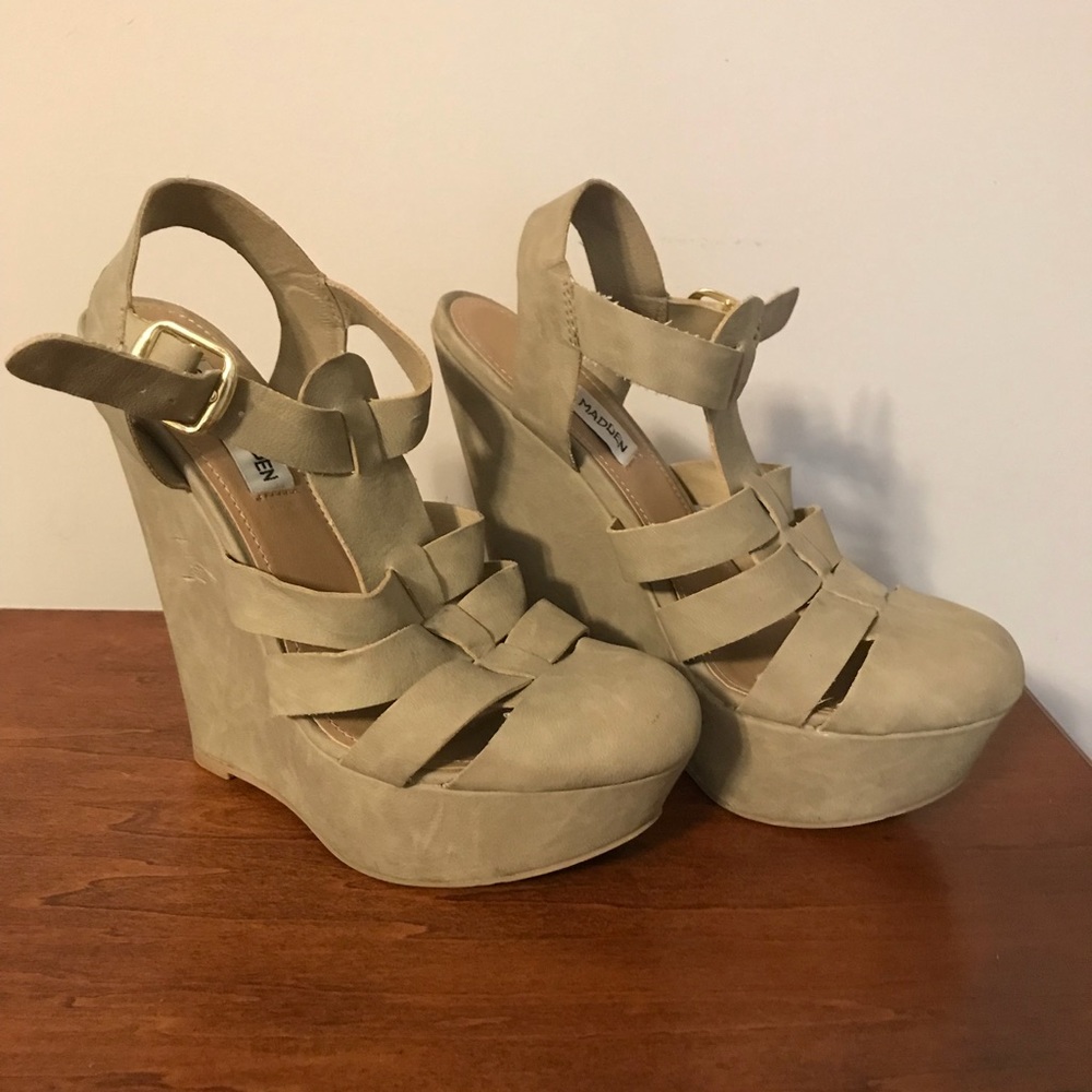 Really cute Steve Madden wedges!!!